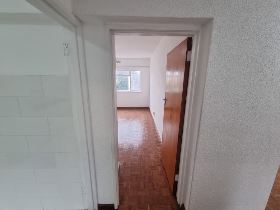 1 Bedroom Property for Sale in Sea Point Western Cape